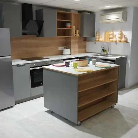 Estudio Con Terraza En *